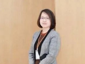 直面转变，从法官到法总——专访中国蓝星集团法律总监兼审计合规部主任裴桂华