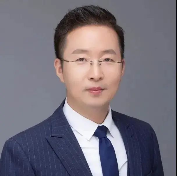 张?？?实习律师